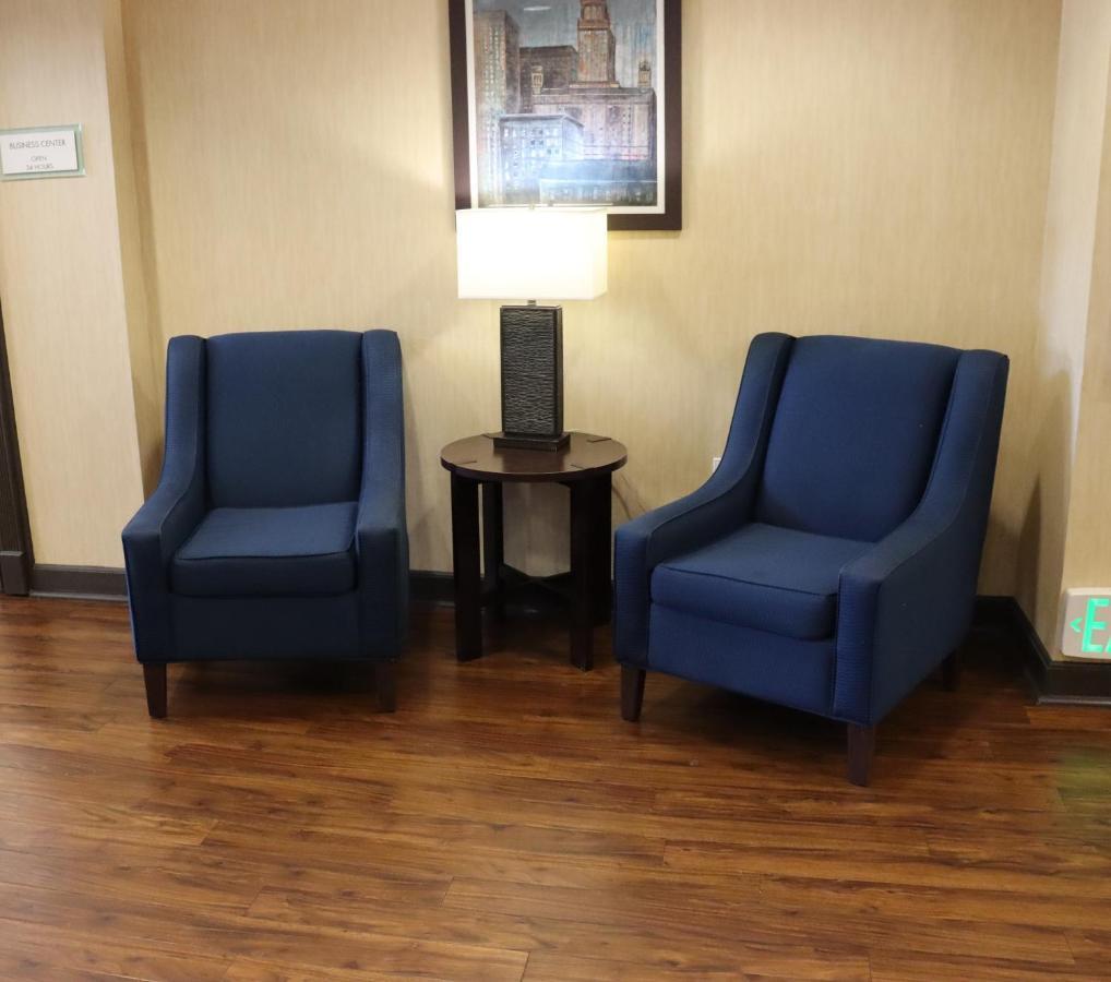 Comfort Suites Dfw Airport Irving Bagian luar foto