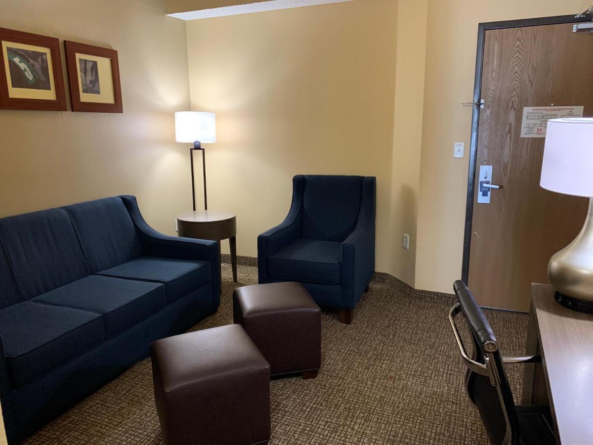 Comfort Suites Dfw Airport Irving Bagian luar foto