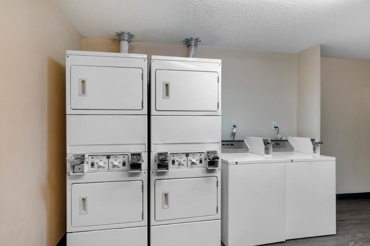 Comfort Suites Dfw Airport Irving Bagian luar foto
