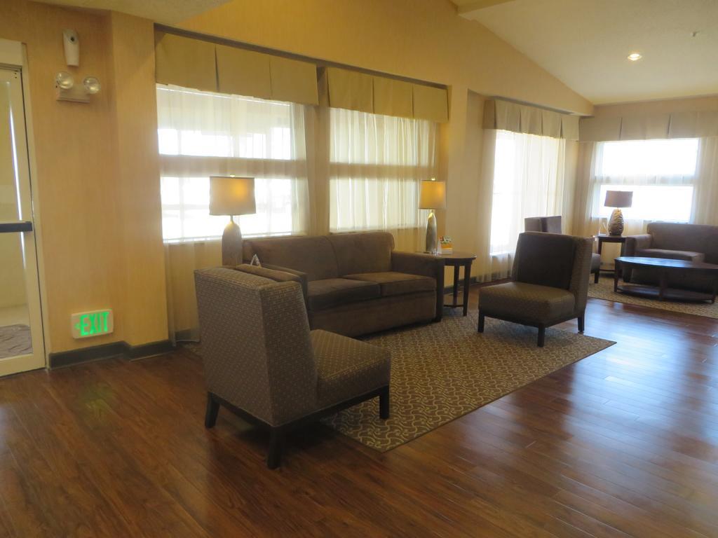 Comfort Suites Dfw Airport Irving Bagian luar foto