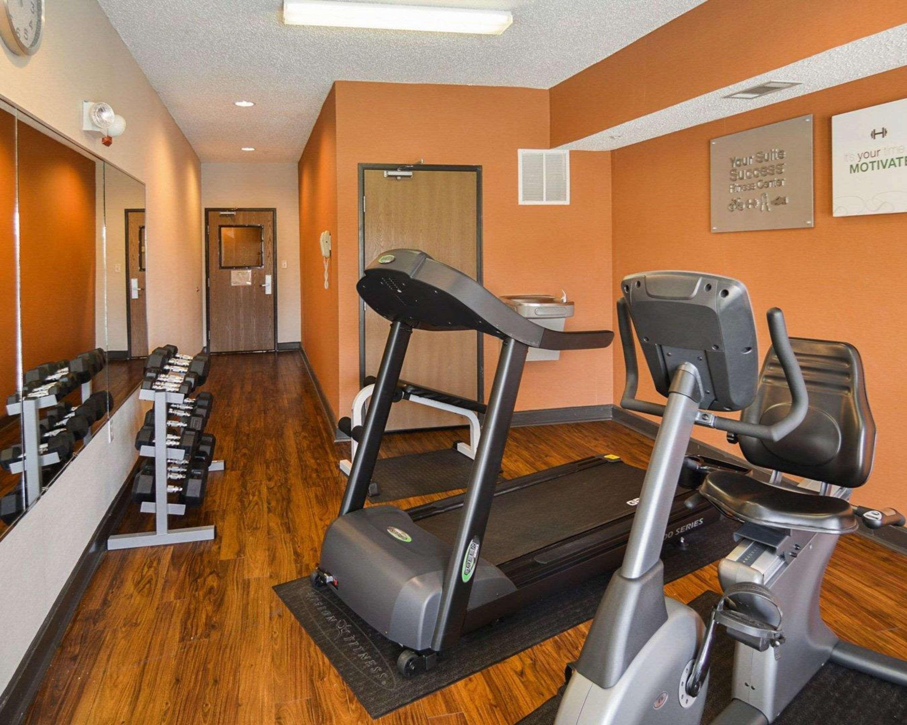 Comfort Suites Dfw Airport Irving Bagian luar foto