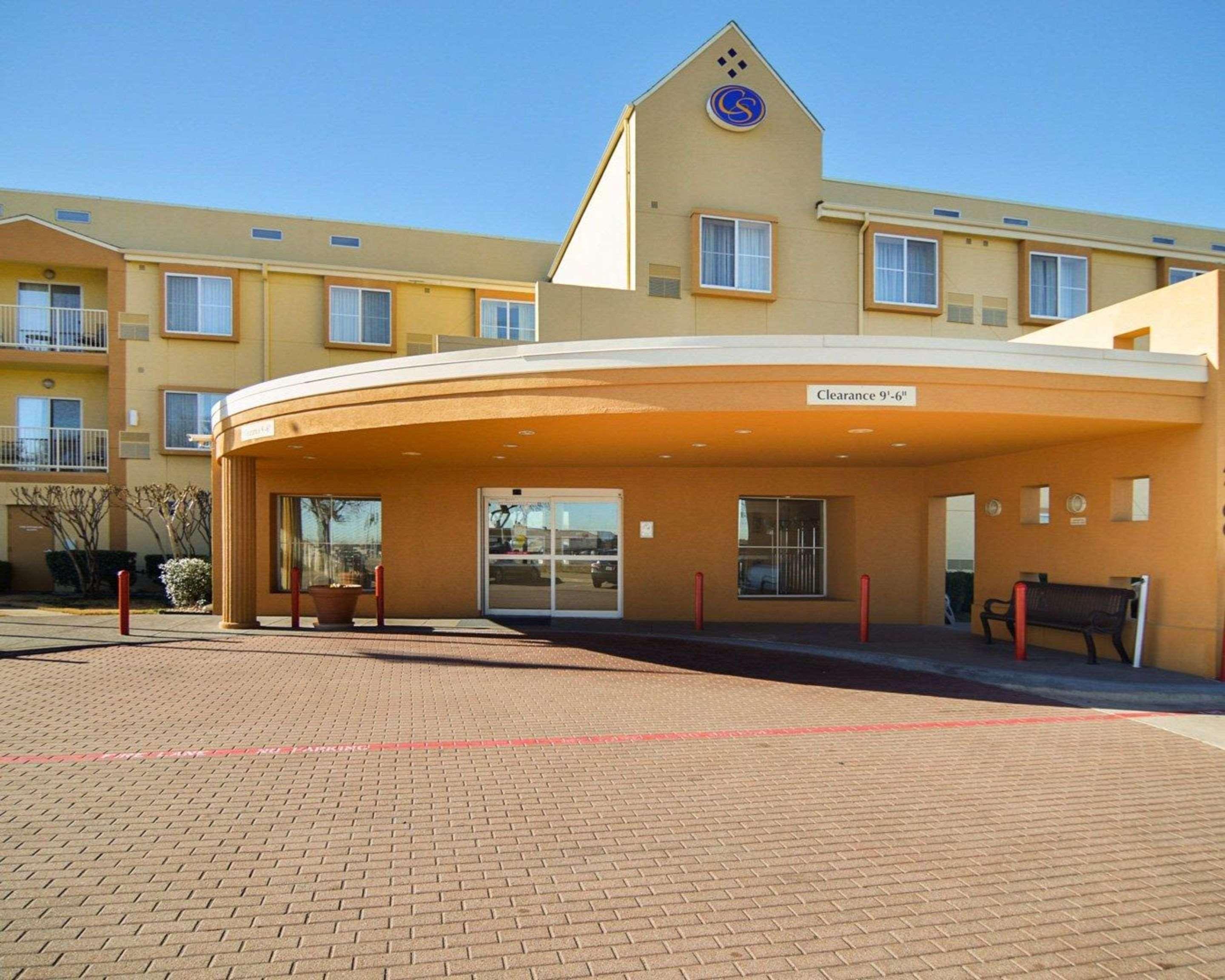 Comfort Suites Dfw Airport Irving Bagian luar foto